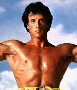 Cu vibratie pe „R”